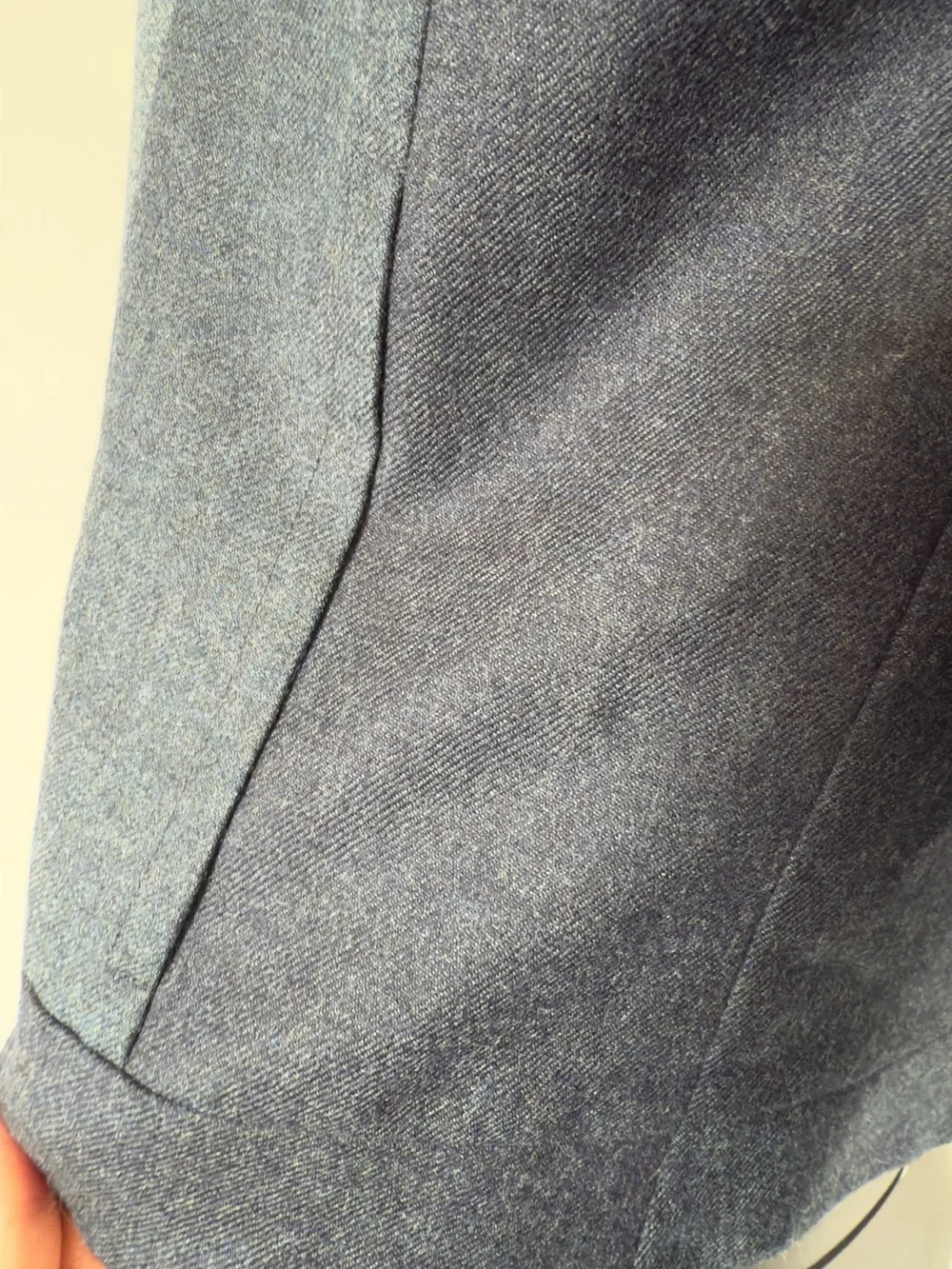108. Simon Chang Wool Two-Tone Blue Zip Jacket - Picture 4 of 7